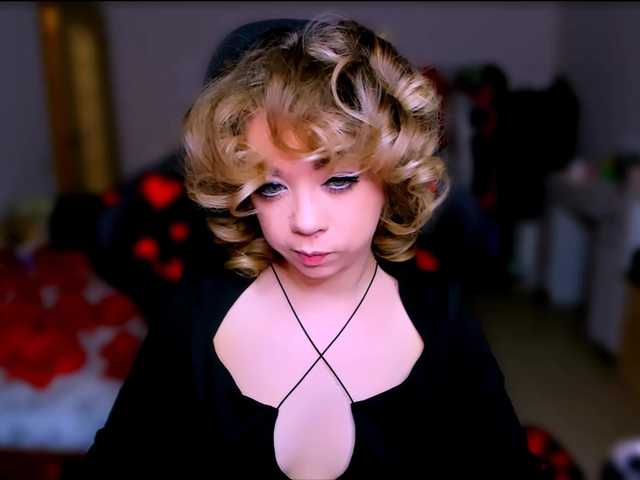 BabyNicole's BongaCams show and profile