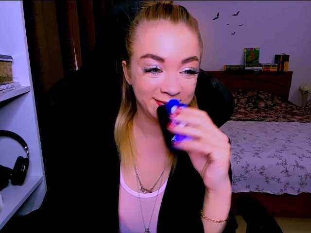 BabyNicole's BongaCams show and profile