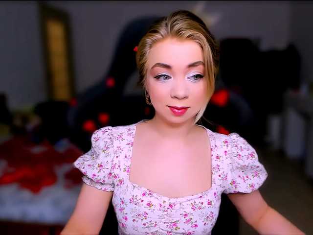 BabyNicole's BongaCams show and profile