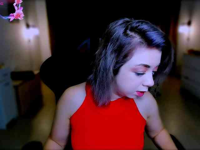 BabyNicole webcam