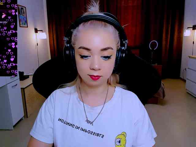 BabyNicole webcam