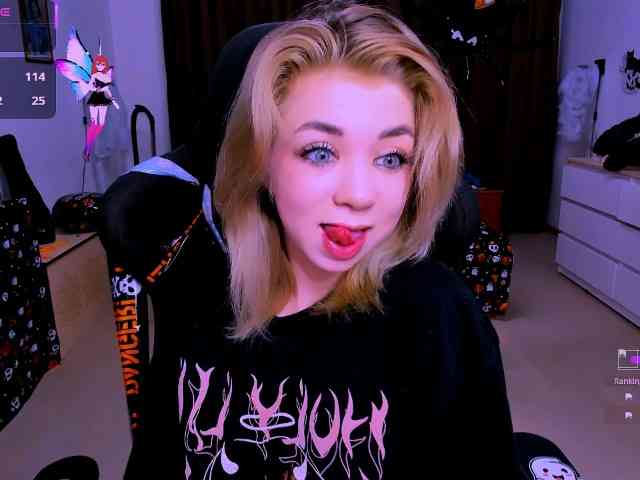 BabyNicole webcam