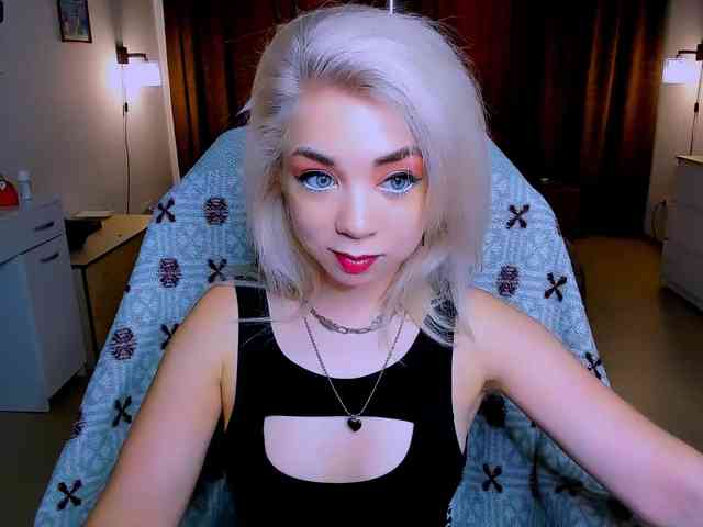 cam live BabyNicole