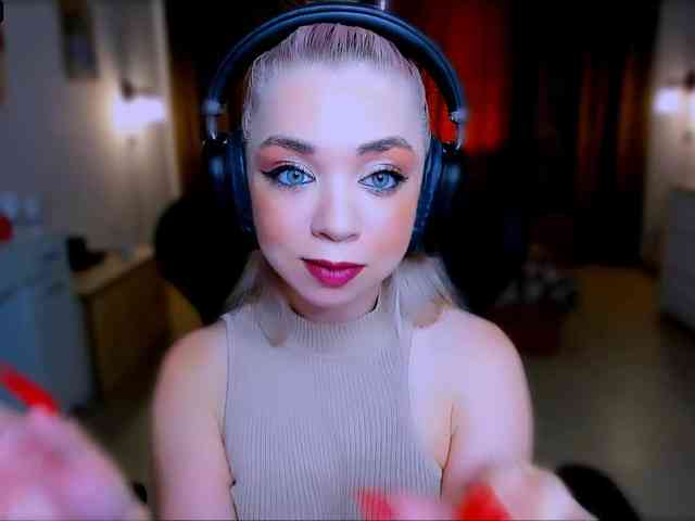 BabyNicole webcam
