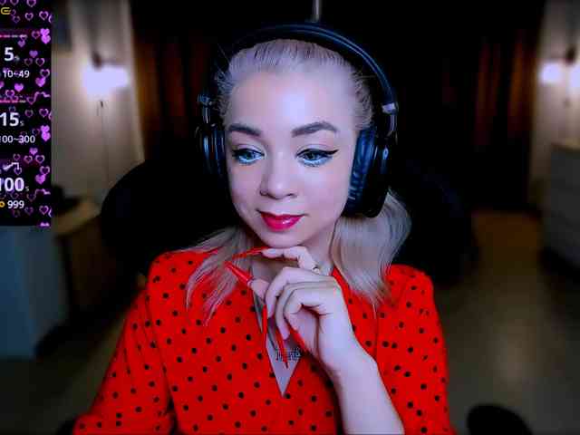 BabyNicole webcam