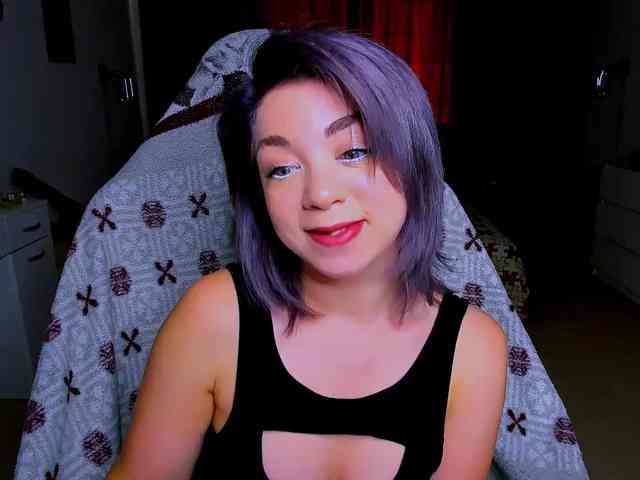 BabyNicole webcam