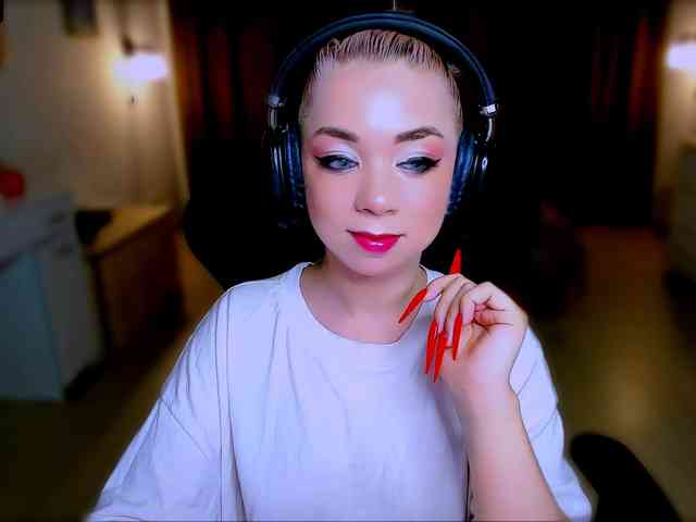 BabyNicole webcam