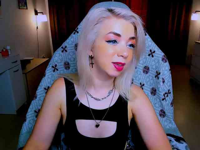 BabyNicole webcam