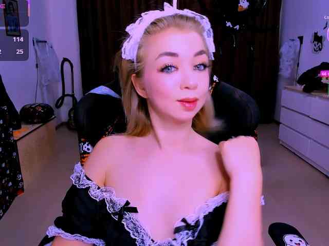 BabyNicole webcam