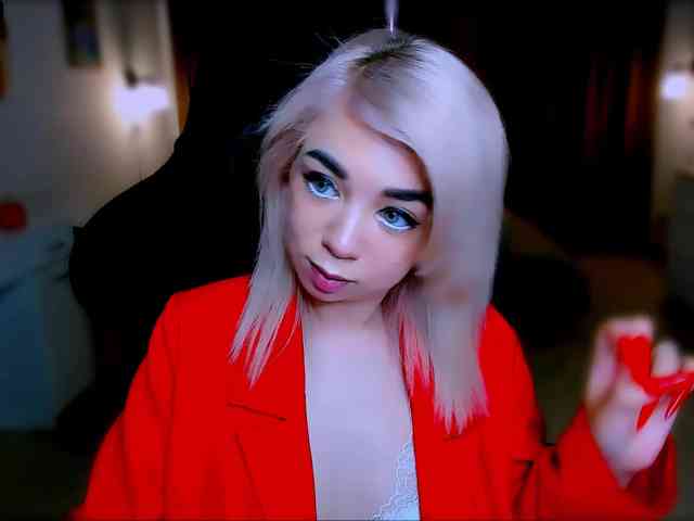 BabyNicole webcam