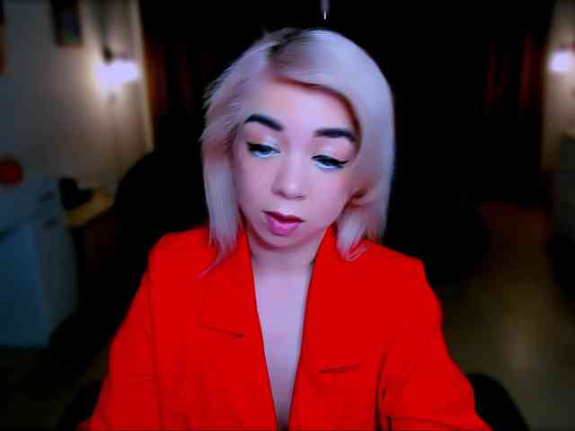 BabyNicole webcam