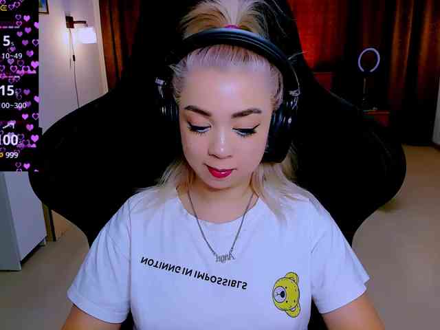 BabyNicole webcam