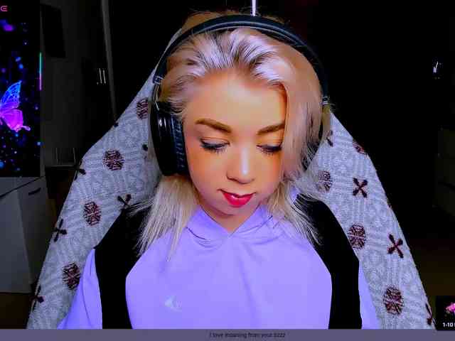 BabyNicole webcam