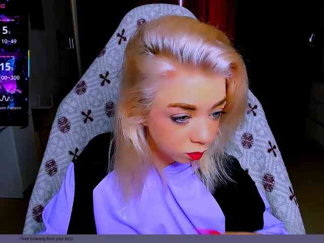 BabyNicole webcam