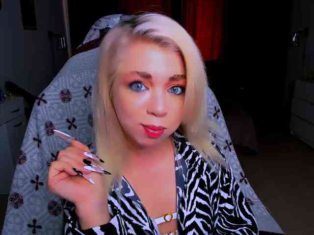 BabyNicole webcam