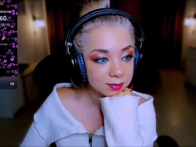 BabyNicole webcam