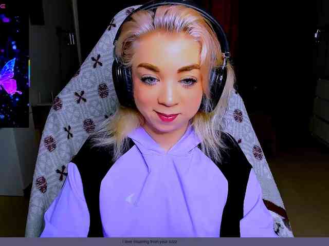 BabyNicole webcam