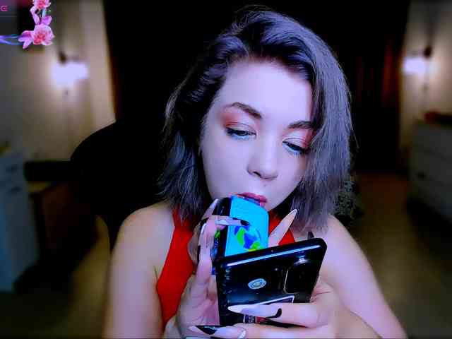 BabyNicole webcam