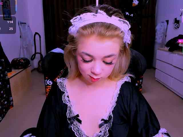 BabyNicole webcam