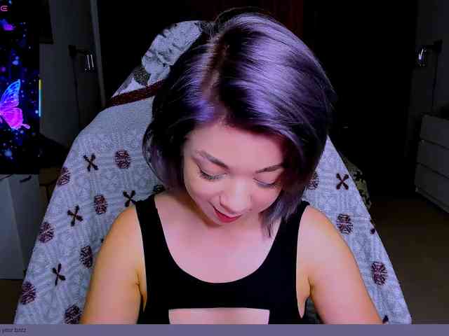 BabyNicole webcam