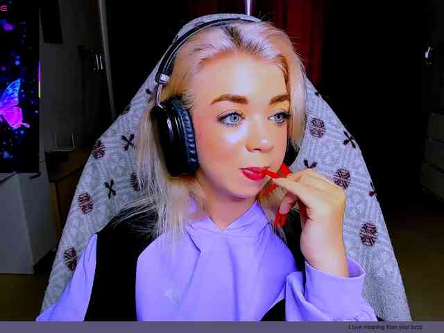BabyNicole webcam
