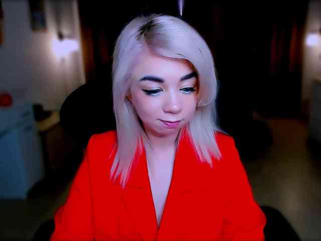 BabyNicole webcam