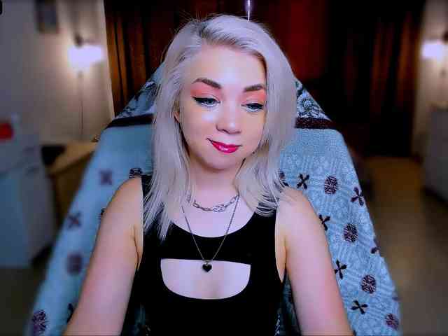 BabyNicole webcam
