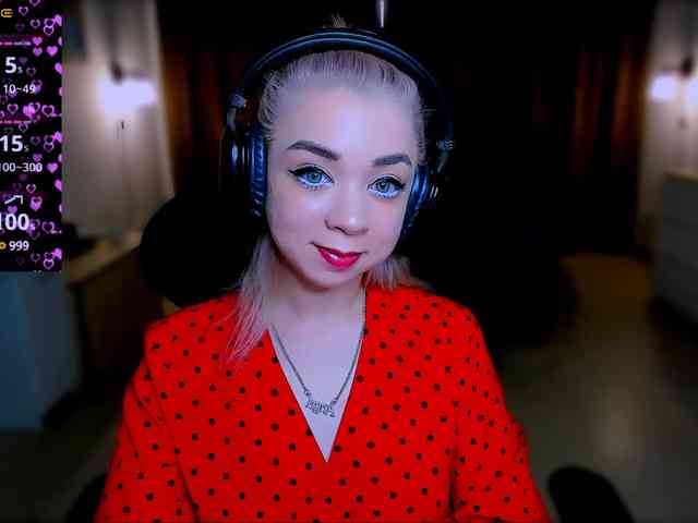 BabyNicole webcam