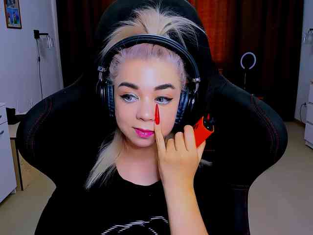 BabyNicole webcam