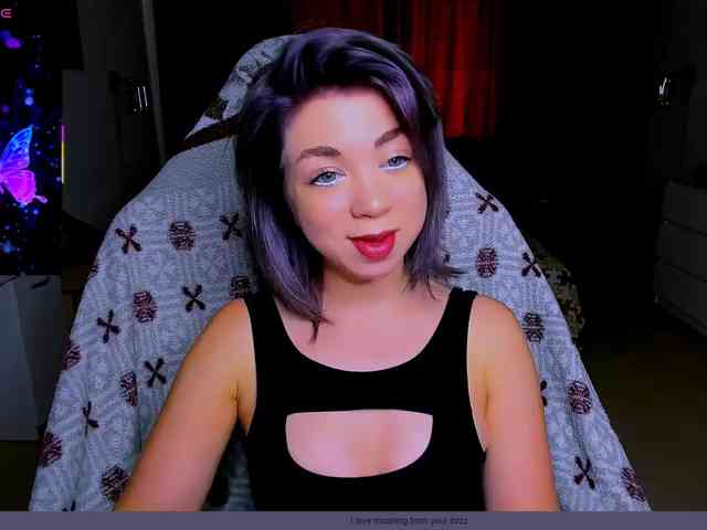 BabyNicole webcam