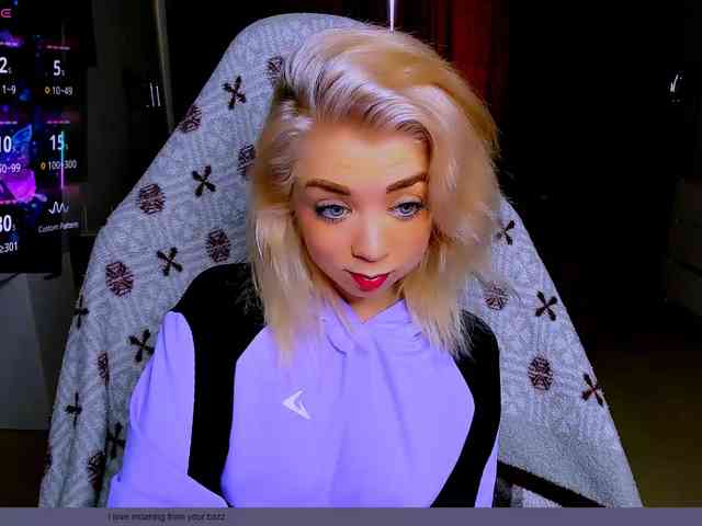 BabyNicole webcam