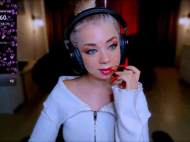 BabyNicole webcam