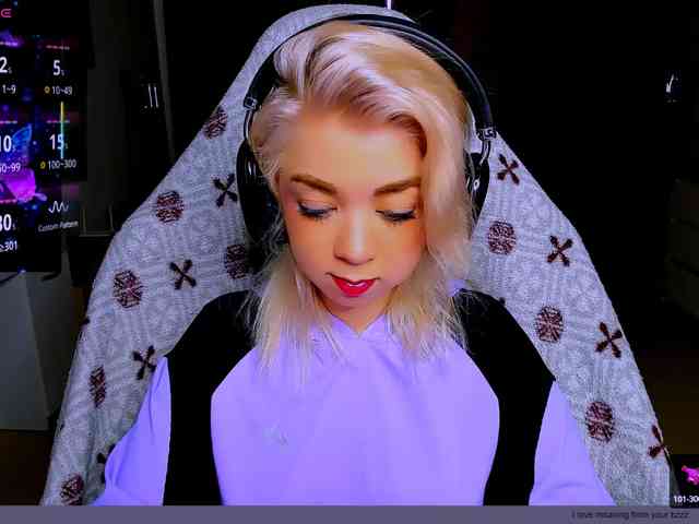 BabyNicole webcam