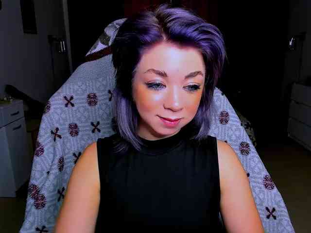 BabyNicole webcam