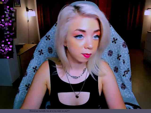 BabyNicole webcam