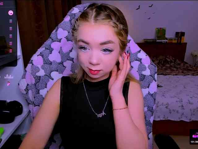 BabyNicole webcam
