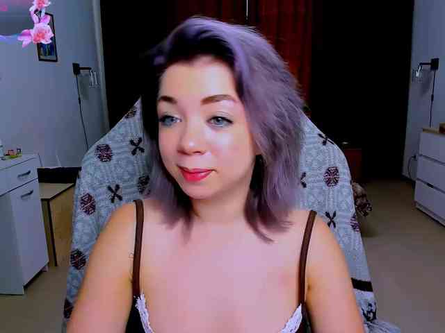 BabyNicole webcam