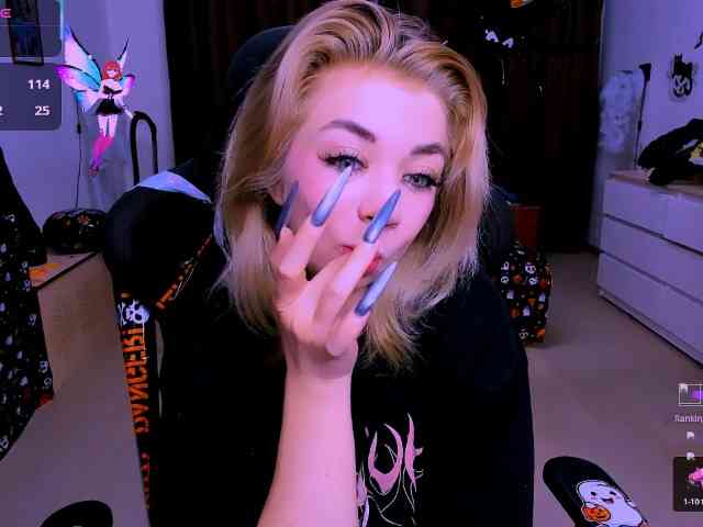 BabyNicole webcam