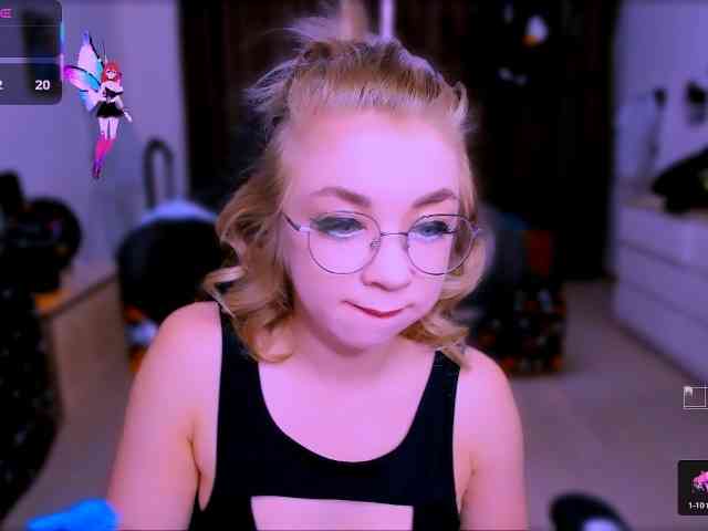 BabyNicole webcam