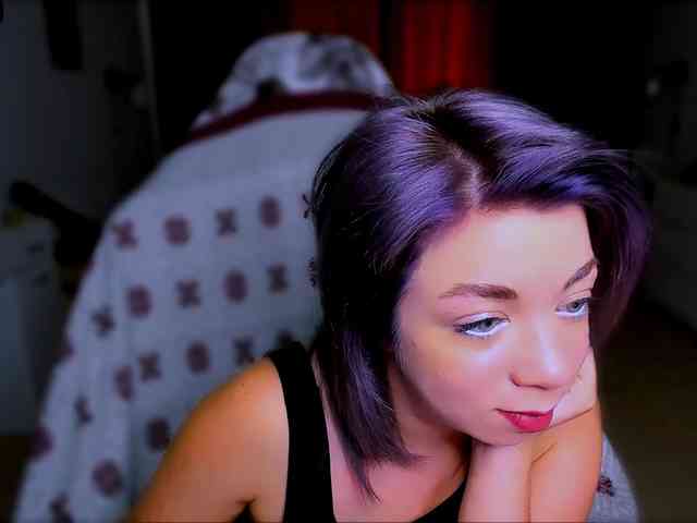 BabyNicole webcam