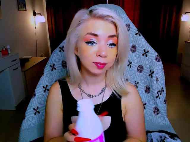 BabyNicole webcam
