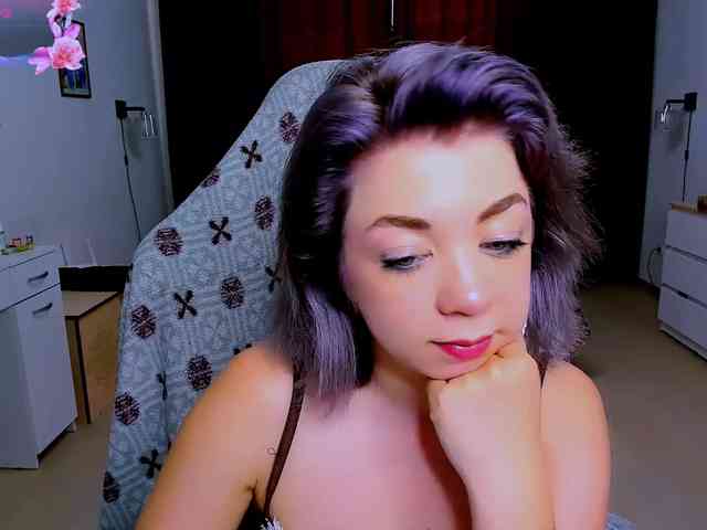 BabyNicole webcam