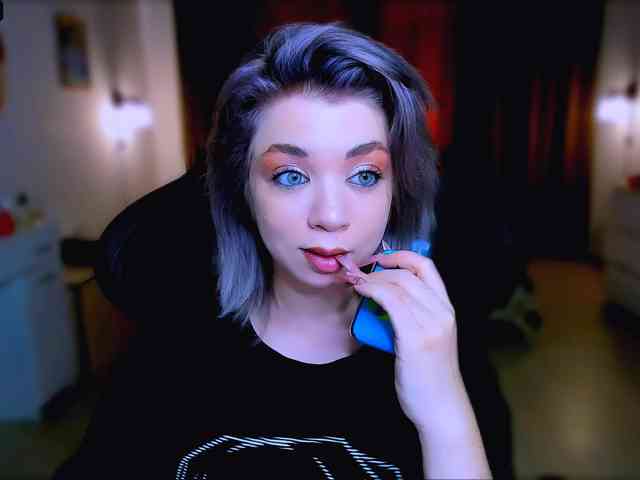 BabyNicole webcam
