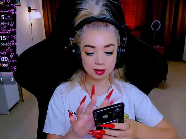 BabyNicole webcam
