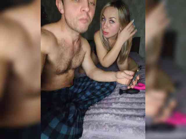 Max_and_Maksin webcam