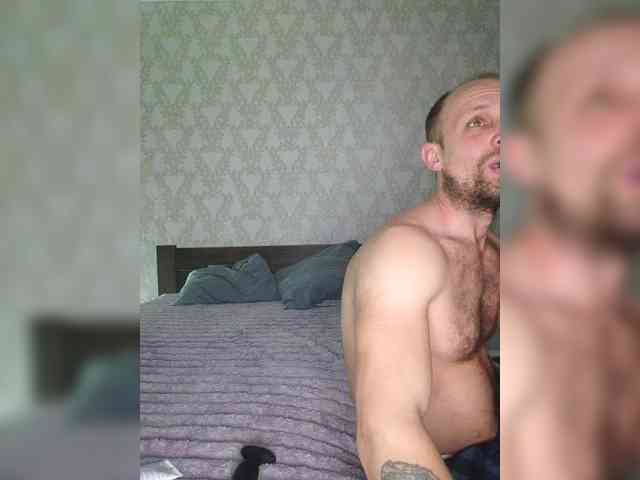 Max_and_Maksin webcam