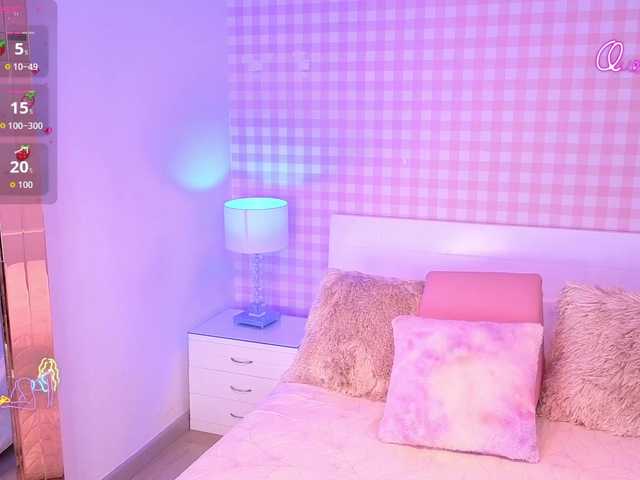 EinnyMure's BongaCams show and profile