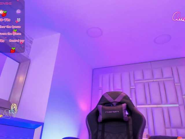 EinnyMure's BongaCams show and profile