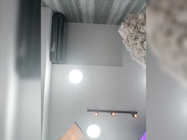 EinnyMure's BongaCams show and profile