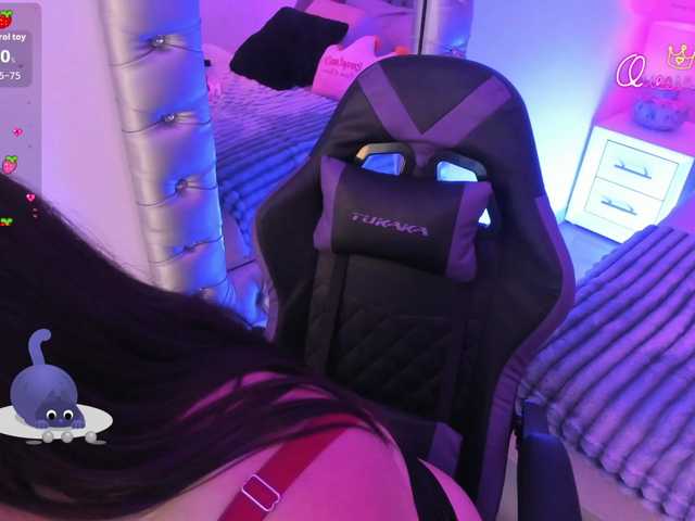 EinnyMure's BongaCams show and profile